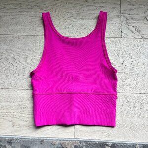 Lululemon Power Pivot tank in Sonic Pink